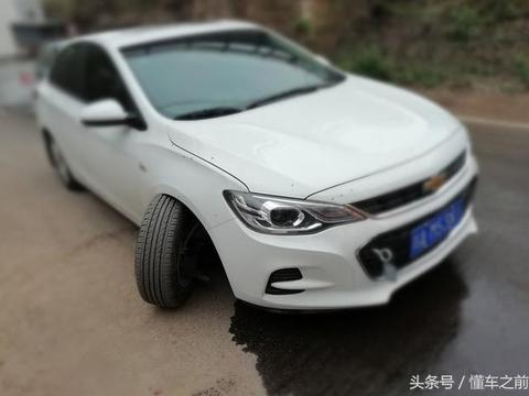 科沃兹才买几个月 车主正常行驶：咔！脚崴了