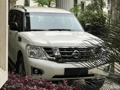 乞丐版途乐4.0, 两把锁配全时四驱, 真就要普拉多强悍不少