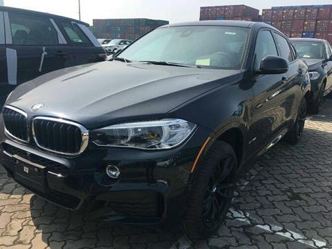 18款宝马X6前卫Coupe运动外观 实拍35i宝马X6这么圆润是你的菜