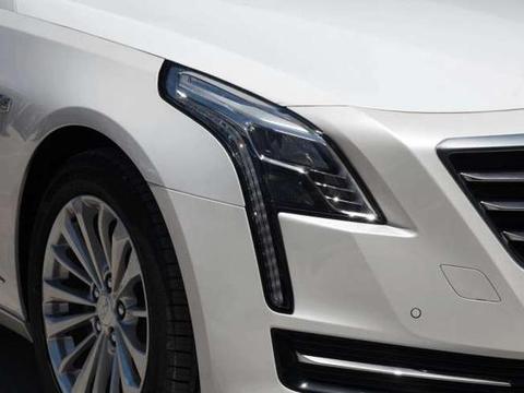 这款车上市两年愣是没有干过A6L，怒降10万月销仍千台，难敌对手