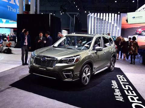 原装进口+全时四驱+水平对置发动机，这样的SUV才卖二十多万