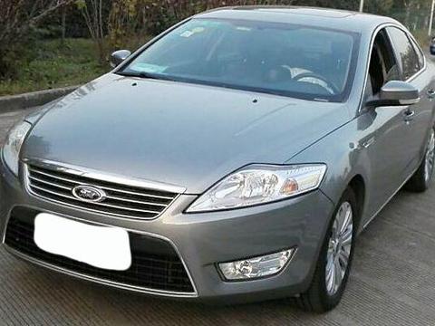 落地价21万，现价8万，车长近5米，外形国际范，电动天窗是标配