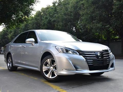 聪明的男人都会选择这几款30多万的豪华车，家庭商务两不误