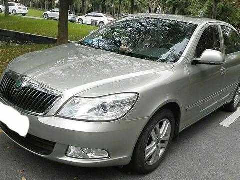 百公里油耗7.6L，外观耐看惹人爱，配置电动天窗仅售8万