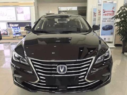 长安版雷克萨斯到店，宝马内饰配置逆天，售10万，合资车倒霉了