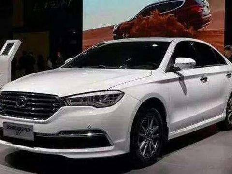 颜值不输奥迪A4L国轿车，为何国外称爆款，国内却降价都没人要