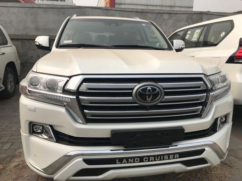 18款丰田酷路泽5700 顶级越野彪悍霸气