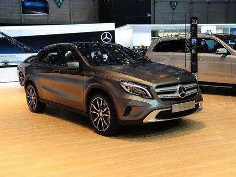 奔驰也走亲民路线，纯进口加四驱仅售25万起，和宝马3系有的一比