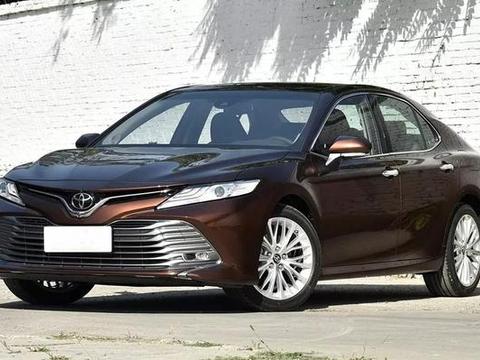 继汉兰达后的丰田新爆款，外观不再丑陋，雅阁迈腾看完头疼了