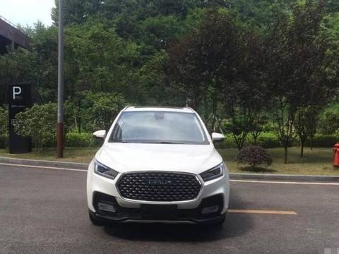 众泰全新轿跑，售价7万，外观像马自达CX4，就不要看哈弗H6了