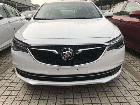 朗逸劲敌再降4万，比卡罗拉漂亮十倍，低油耗仅8万，买轩逸后悔了