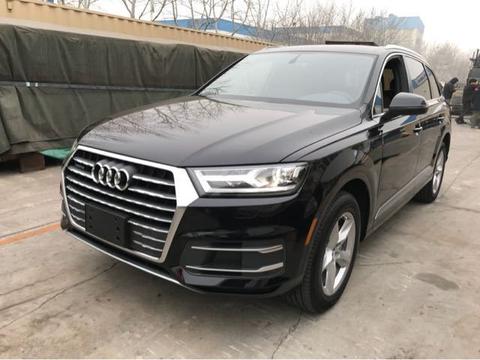 2018款加版奥迪Q7  3.0T舒适型内饰豪华优雅别致
