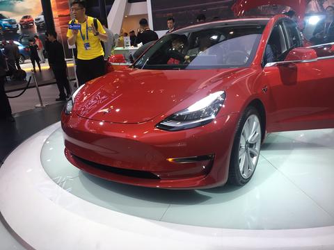 2018北京车展丨特斯拉MODEL 3国内亮相 预计2019年国内交付