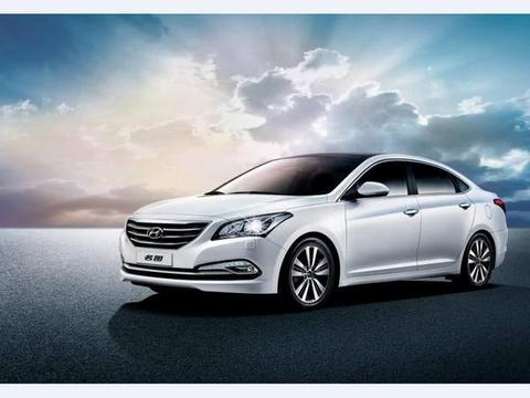 买这款车，分分钟给你省几万！这款合资车买低配足够你用了！