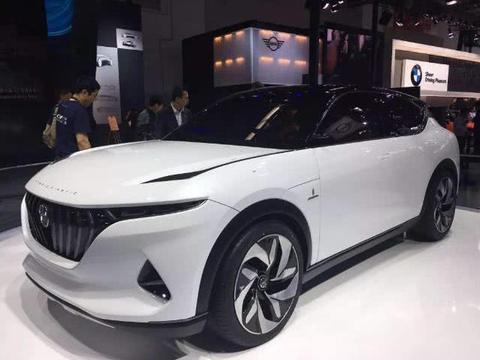 手握25万不买汉兰达，这车4.7秒破百，续航1000公里，内饰比A8帅