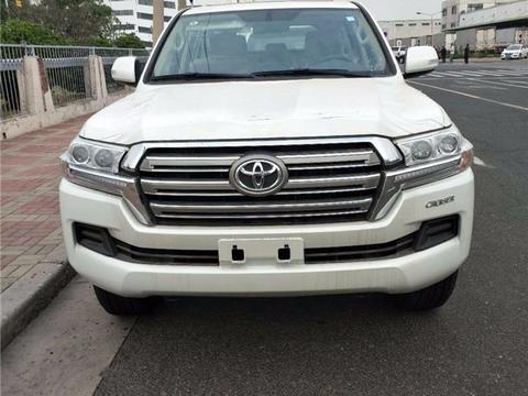 18款酷路泽4000报价 陆巡堪称汽车之祖