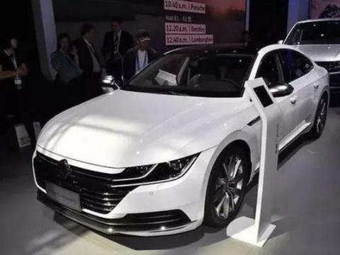 全新大众CC已陆续进店，22万起售标配无框门，比宝马3系更显档次