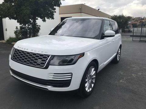 18款进口路虎揽胜行政3.0汽油驾驶还是乘坐舒适性都有完美表现