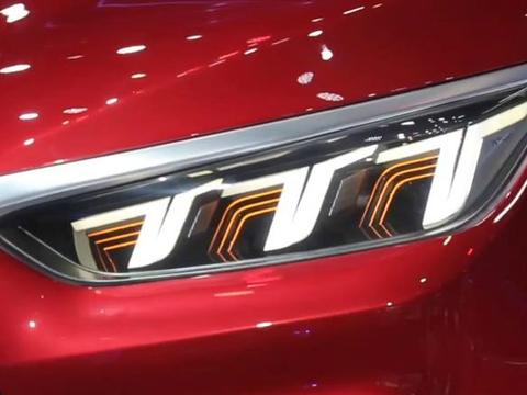 国产艳SUV，2，0T动力，13万开走，网友大赞，为国产长脸