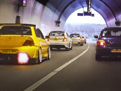 这款能坐四个人的高尔夫极速超260KM/H，售价或不到30万！