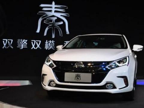 颜值甩老款十条街，比亚迪秦二代鸟枪换炮，等再久都值！