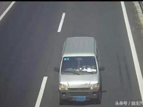 面包车被测速时速151公里，车主大呼冤枉，专家称可以办到！