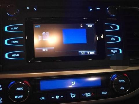 表姐让我买奇骏，我却借钱提了这车，试驾完表姐说我更懂行！