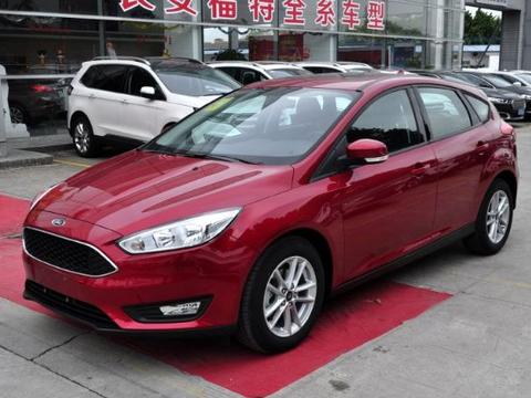 配置碾压同级，这三款家轿乞丐版最划算