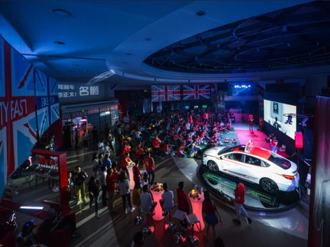 9城展厅一起看欧冠？名爵这波操作还是那么“6”！