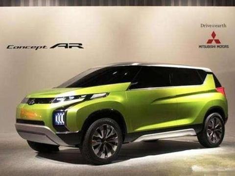 三菱家族“救命稻草”，比宝马X1漂亮，配四驱油耗仅4L，不足9万