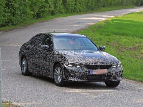 曝全新宝马3系路试谍照 或今年10月亮相