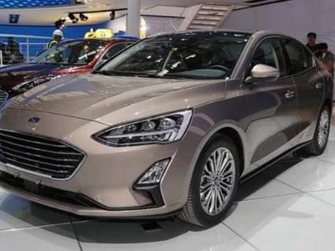 福特真为年轻人着想，新福克斯首搭8AT，买思域的人要后悔了