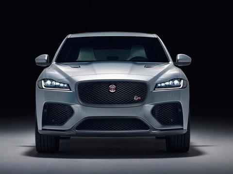 捷豹F-pace新车一经亮相便备受关注，浓郁的家族风辨识度极高