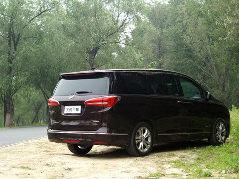 别克GL8 28T顶配试驾感受：说说这台车为什么能让我种草