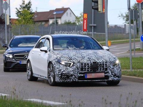 曝全新奔驰A级AMG谍照 零百加速或为4秒内