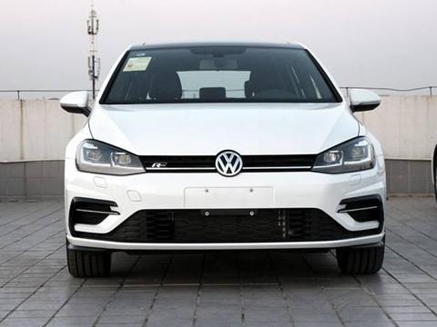 大众小钢炮，直降8.4万，还买什么福克斯啊，1.6排量仅售8万元