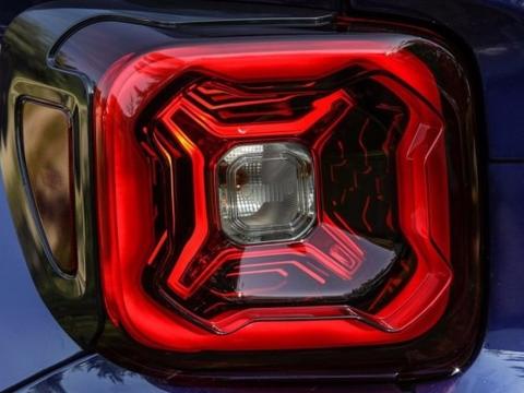 新款自由侠预告图发布 外观内饰升级/6月6日首发