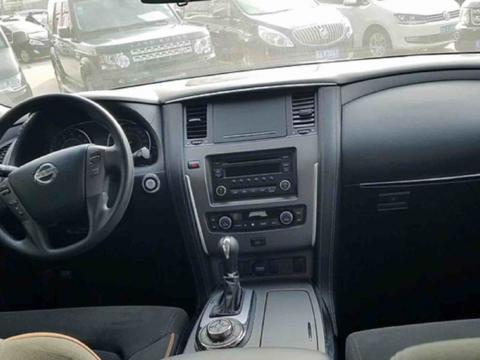 52万买了辆日产途乐，车主打开车门心情却很复杂