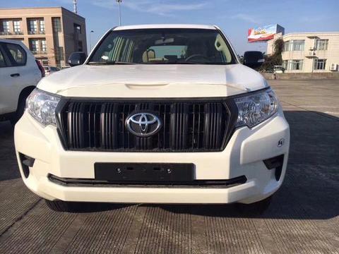 18款丰田霸道4000中东版是惟唯一款一贯原汁原味坚守越野的SUV