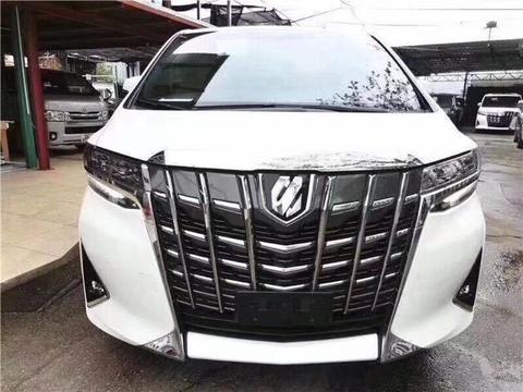 丰田进口埃尔法商务车两驱Executive顶配既然被称作保姆车