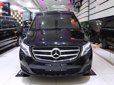 这次丰田埃尔法遇到对手啦，奔驰V-Class商旅两用房车