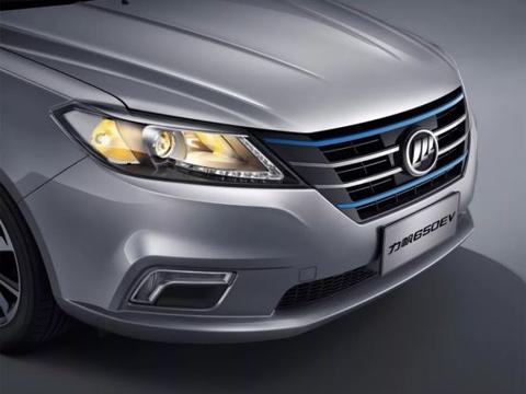 预算10万左右，这两款新品新能源车你会选择谁？