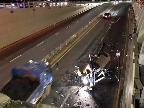 最新确认，昨晚坠桥的吉利帝豪司机“喝大了”！