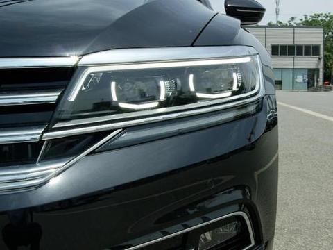 叫板BBA，和奥迪A6L同平台，如今暴降15万，无奈国人不买账