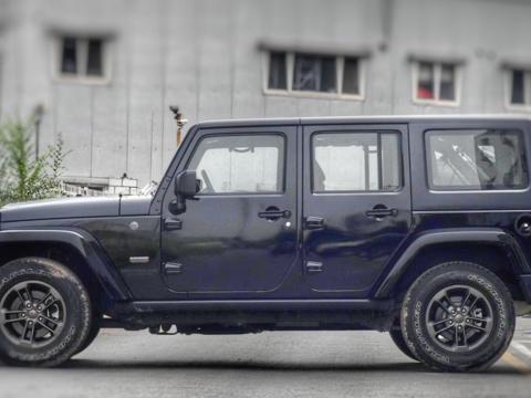 实拍新款jeep牧马人, 标配两把差速锁, 售价为何越来越低