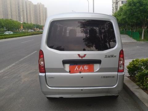 2011款 1.2L基本型五菱荣光，小面车容量够大，送货妥妥的