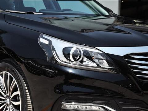 买不起迈腾就买它，车长5米+2.0T，13万遭疯抢！