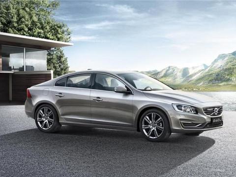 沃尔沃全新S60发布，水晶挡杆加持，T8动力超400马力！