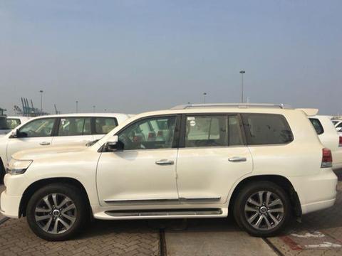 18款兰德酷路泽5700 中东版新配SUV特降