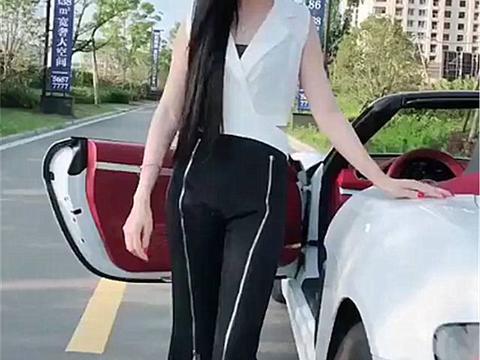 温州偶遇一辆57万保时捷，看到车主容貌时，没想到气质不输网红！